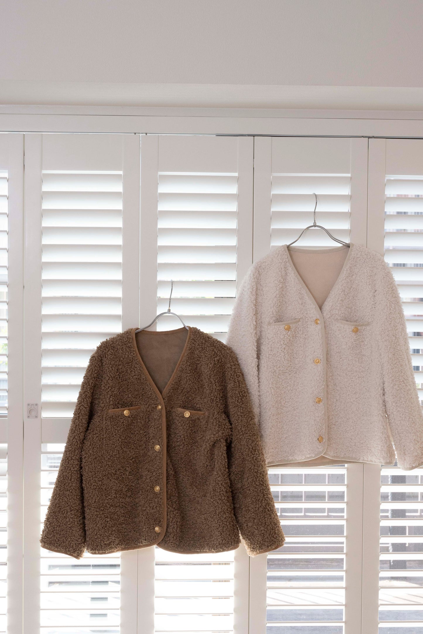 FAUX MOUTON COLLARLESS JACKET