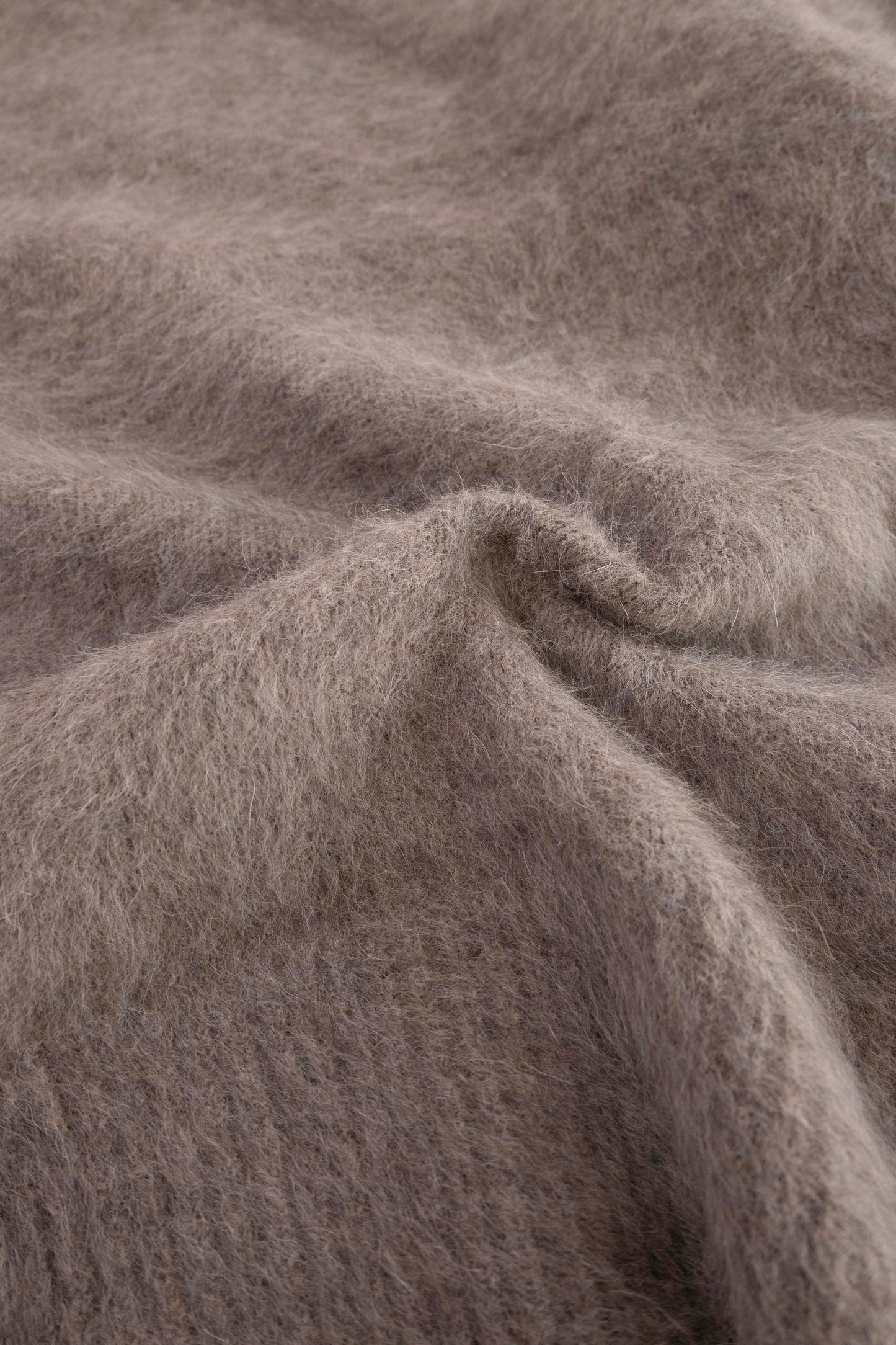 BLUE FOX HIGHNECK KNIT