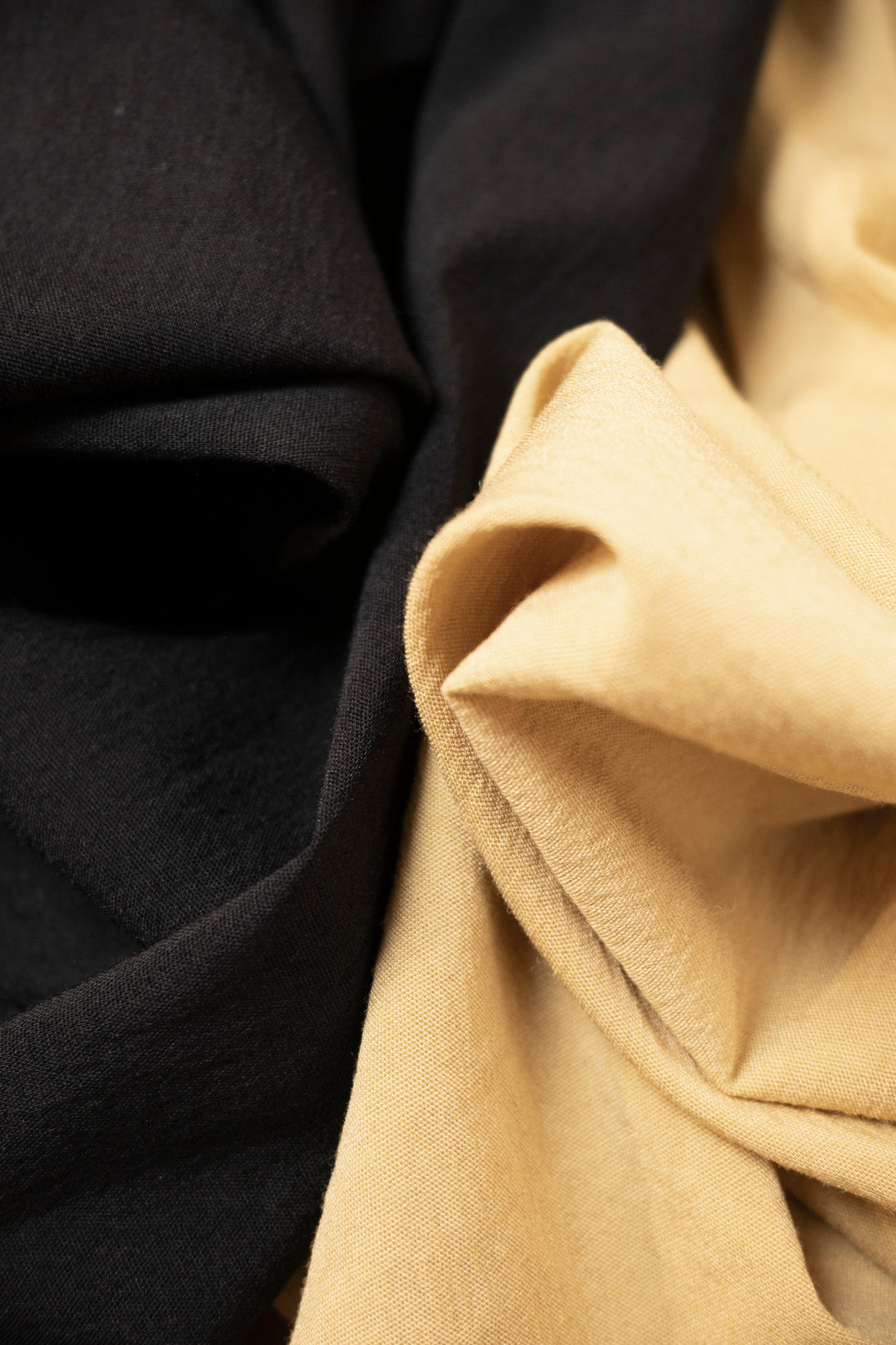 Back ribbon sleeveless tunic