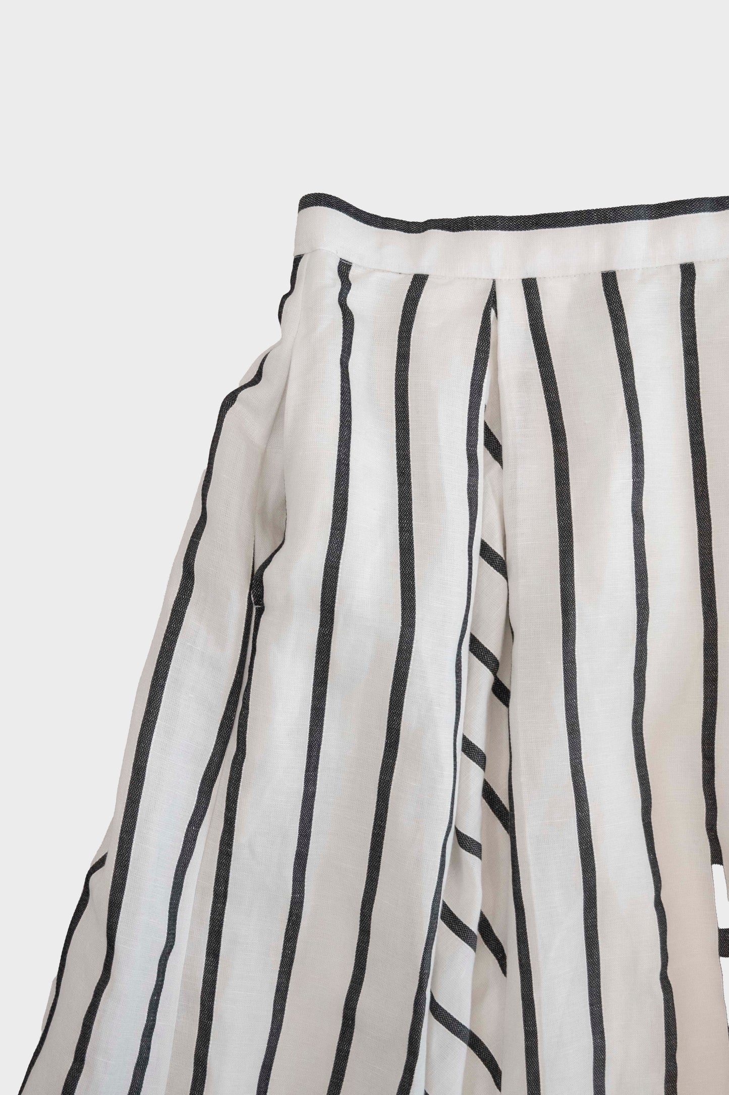 Bias Switching Stripe Skirt